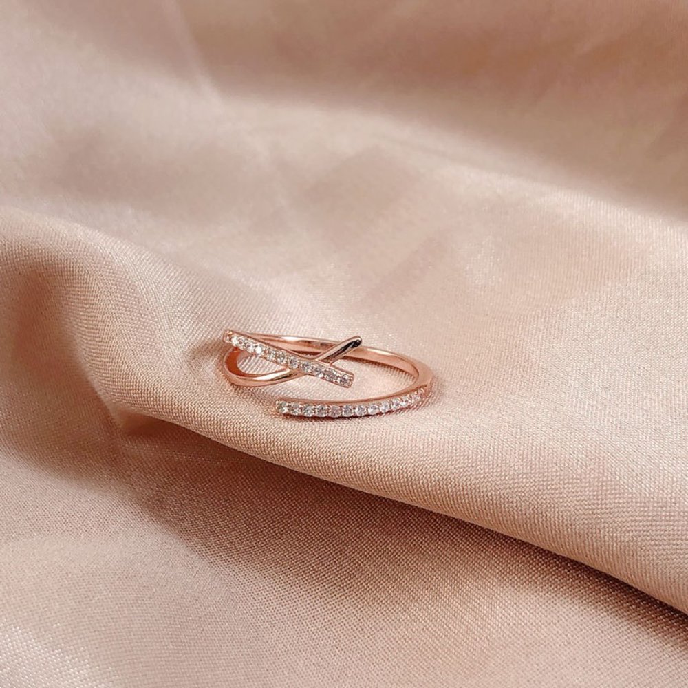 rose gold cross  ring